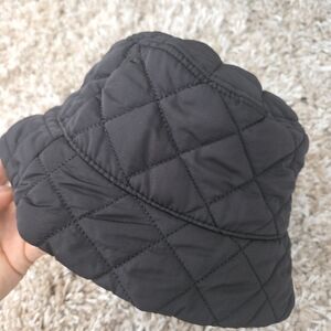 H&m Quilted Black Bucket Hat
